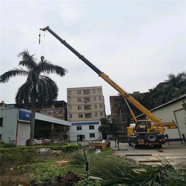 赤水12吨吊车出租一天的收费标准是什么