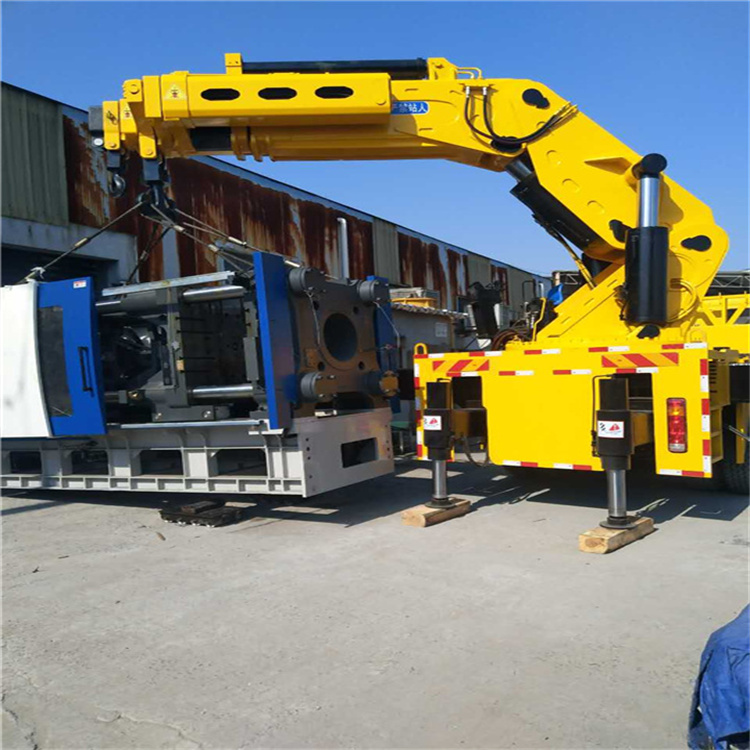 赤水 大吨位折臂吊出租费用解析：一小时租赁多少钱