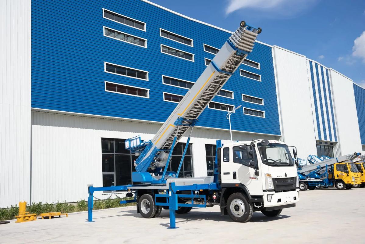 赤水小型云梯车上料车租赁多少钱