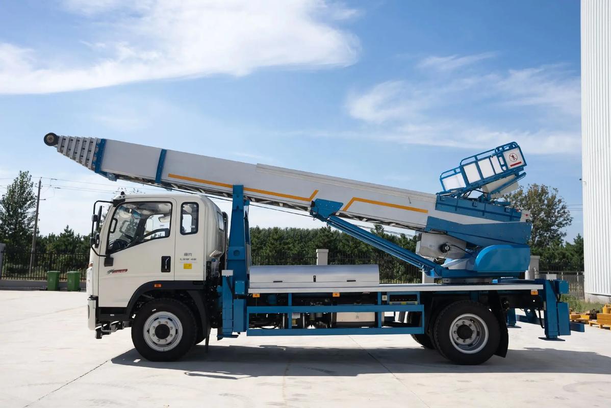 赤水云梯上料车租赁费用