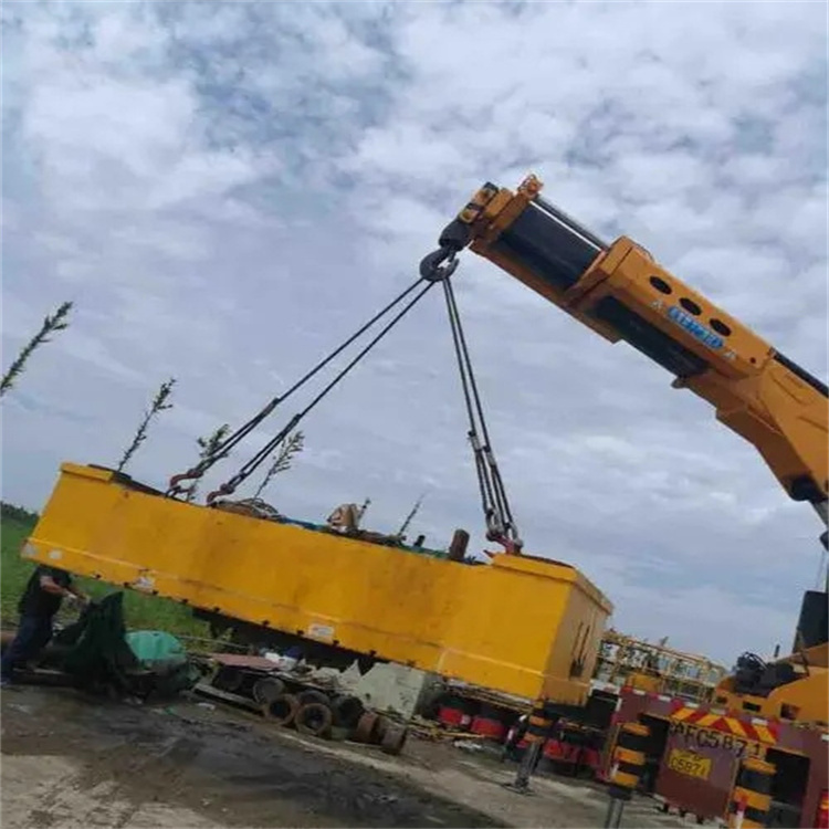 赤水随车吊吊集装箱怎么吊